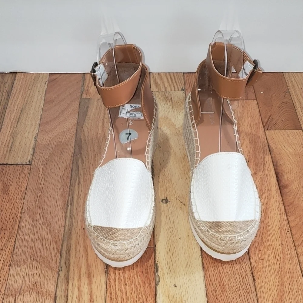 Nautica excellent brown